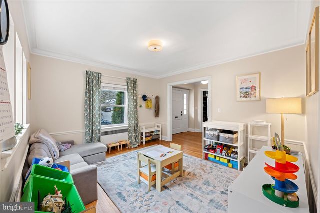 4820 LINNEAN AVE NW, Washington, DC 20008