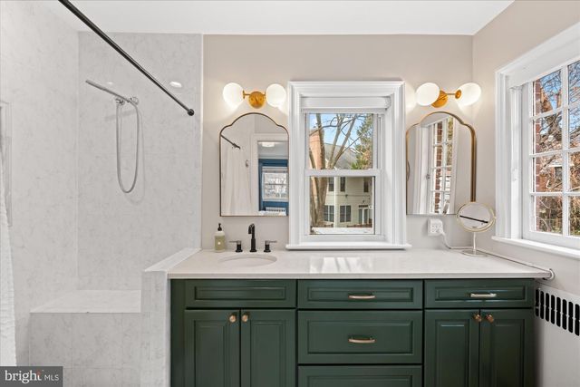 4820 LINNEAN AVE NW, Washington, DC 20008