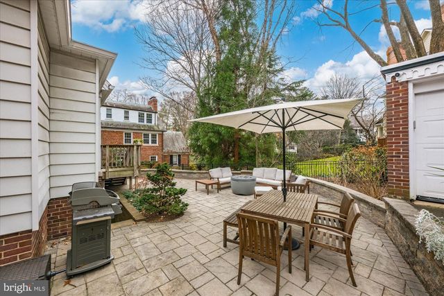 4820 LINNEAN AVE NW, Washington, DC 20008