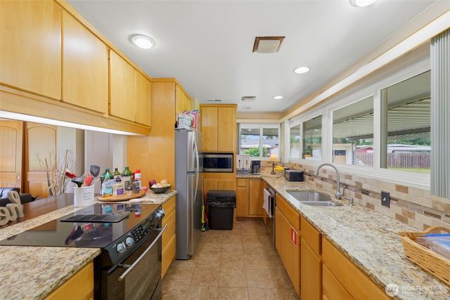 3707 128th Street E, Tacoma, WA 98446