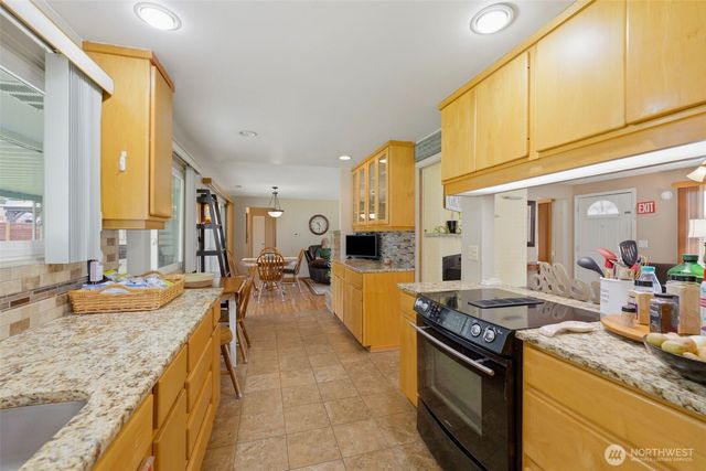 3707 128th Street E, Tacoma, WA 98446