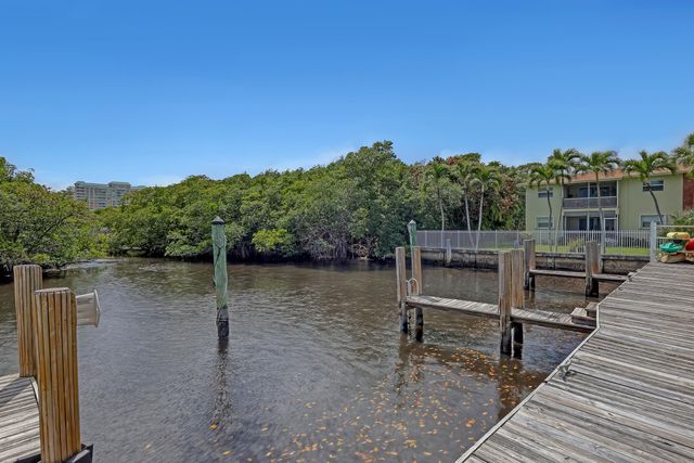 689 NE 6th Court 4020, Boynton Beach, FL 33435