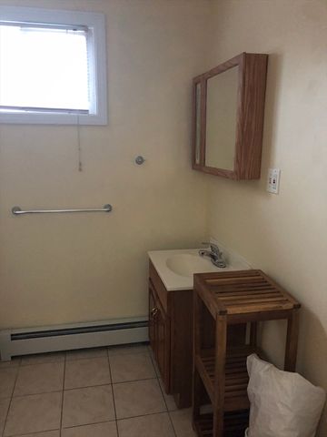 1686 Massachusetts Ave A, Cambridge, MA 02139