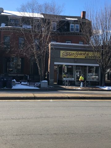 1686 Massachusetts Ave A, Cambridge, MA 02139