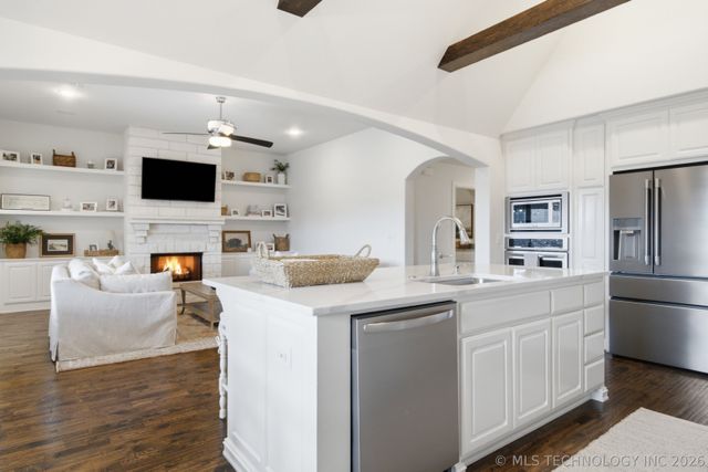 12444 S 66th East Avenue, Bixby, OK 74008