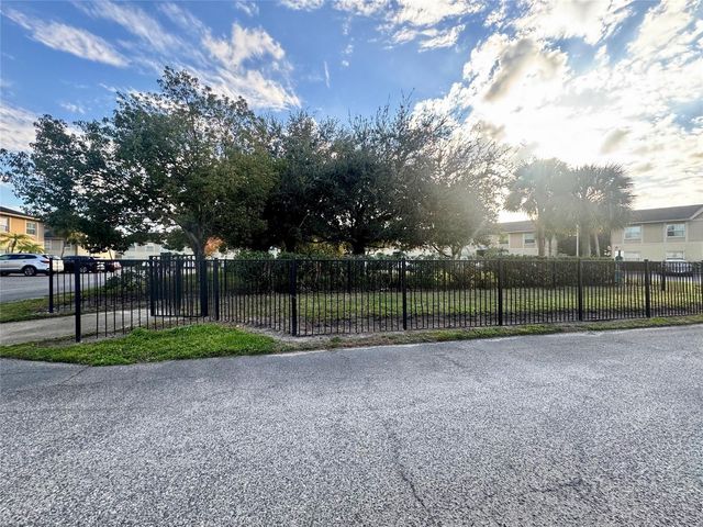 2408 BARLEY CLUB COURT 2, Orlando, FL 32837