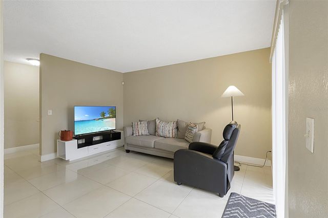 2408 BARLEY CLUB COURT 2, Orlando, FL 32837