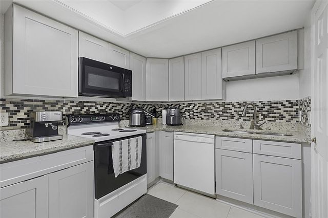2408 BARLEY CLUB COURT 2, Orlando, FL 32837