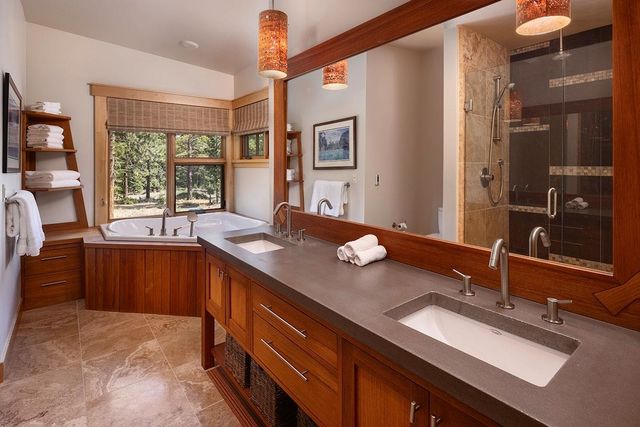 8215 Olana Court, Truckee, CA 96161