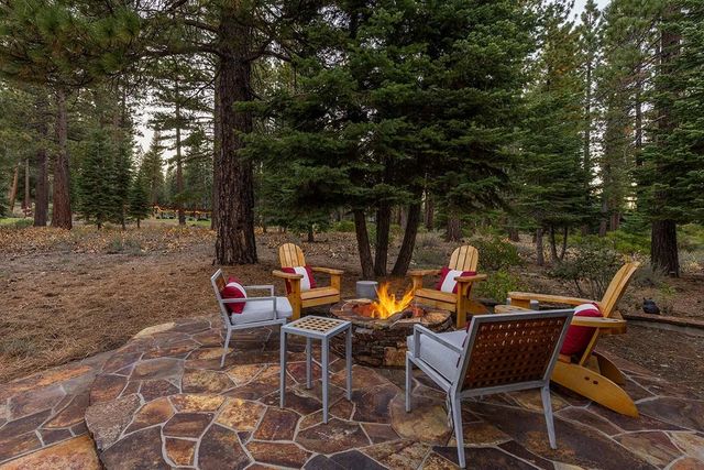 8215 Olana Court, Truckee, CA 96161