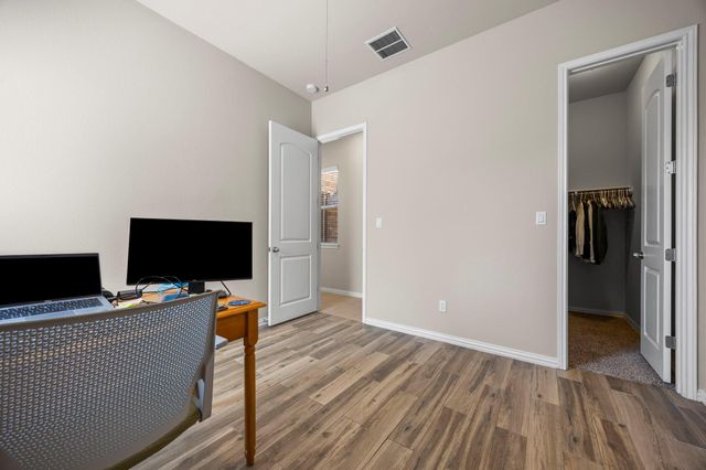 1205 Winding Way DR, Georgetown, TX 78628