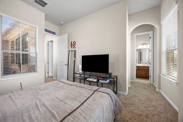 1205 Winding Way DR, Georgetown, TX 78628