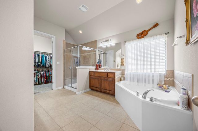 1205 Winding Way DR, Georgetown, TX 78628