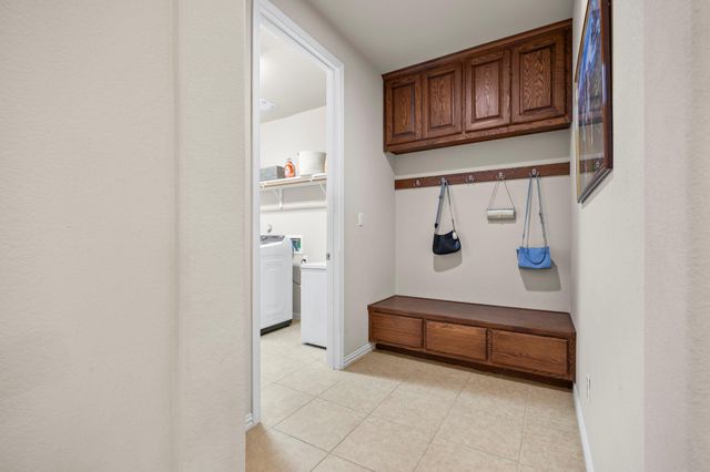 1205 Winding Way DR, Georgetown, TX 78628