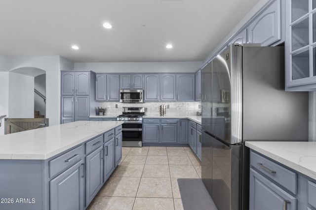 9733 W KEYSER Drive, Peoria, AZ 85383