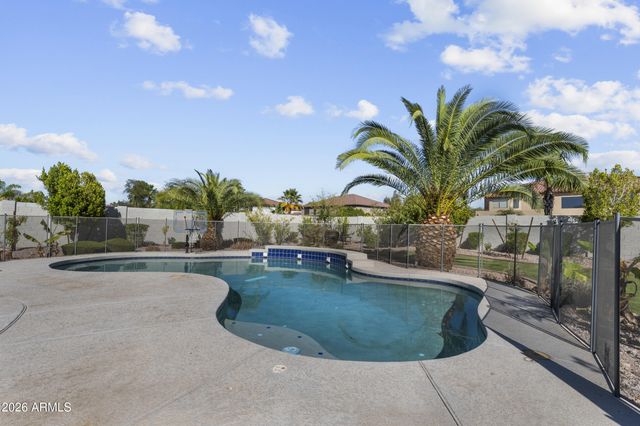 9733 W KEYSER Drive, Peoria, AZ 85383