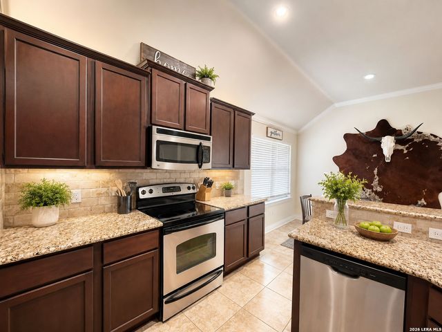 121 Rawhide Way, Cibolo, TX 78108