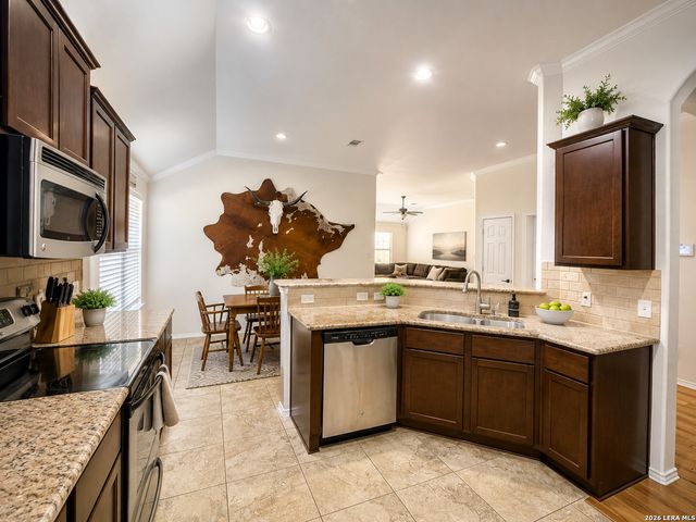 121 Rawhide Way, Cibolo, TX 78108