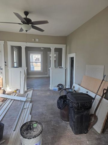 812 N Grant Avenue, Springfield, MO 65802