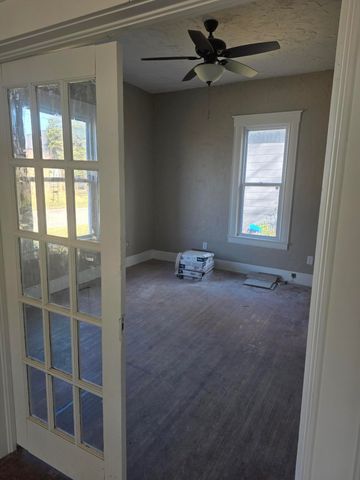 812 N Grant Avenue, Springfield, MO 65802