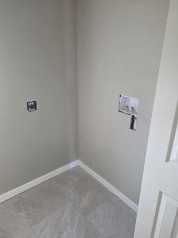 812 N Grant Avenue, Springfield, MO 65802