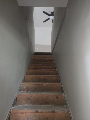 812 N Grant Avenue, Springfield, MO 65802