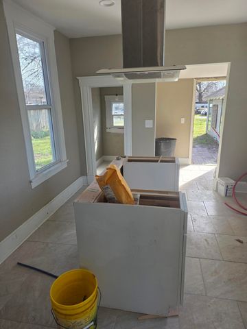 812 N Grant Avenue, Springfield, MO 65802