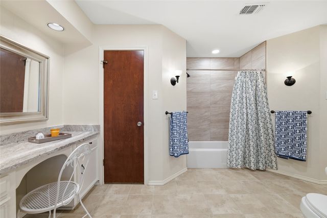 1807 Rhinevalley Drive, Arlington, TX 76012