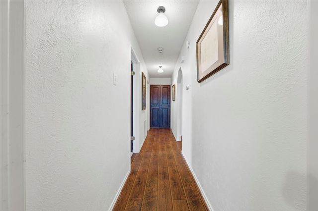 1807 Rhinevalley Drive, Arlington, TX 76012