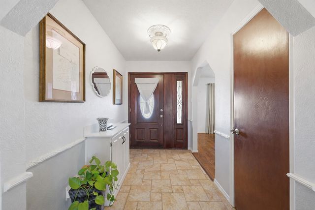 1807 Rhinevalley Drive, Arlington, TX 76012