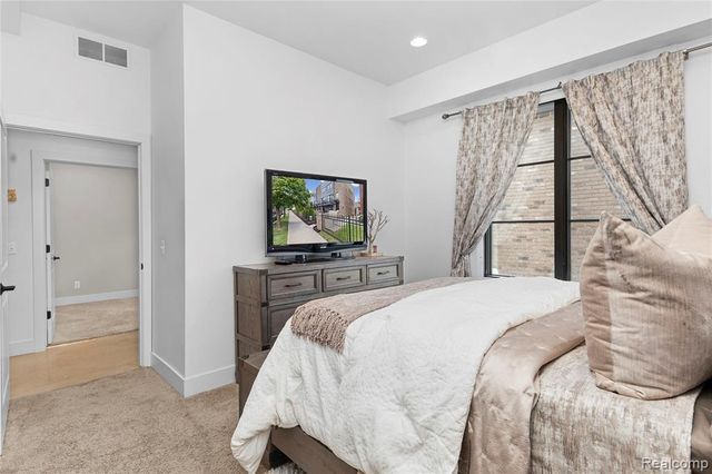 262 Mack Avenue 1, Detroit, MI 48201
