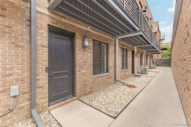 262 Mack Avenue 1, Detroit, MI 48201