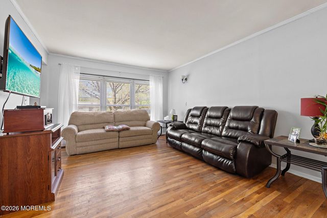 419-421 Main Street, Middletown, NJ 07748