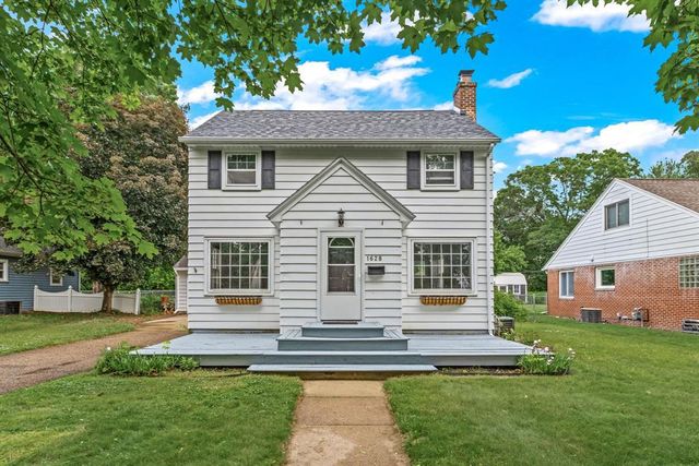 1628 Fairway Street, Eau Claire, WI 54701