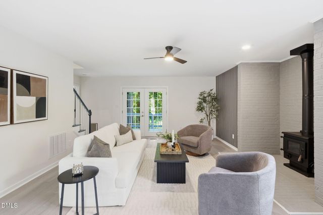 100 Riverbirch Point, Carrboro, NC 27510