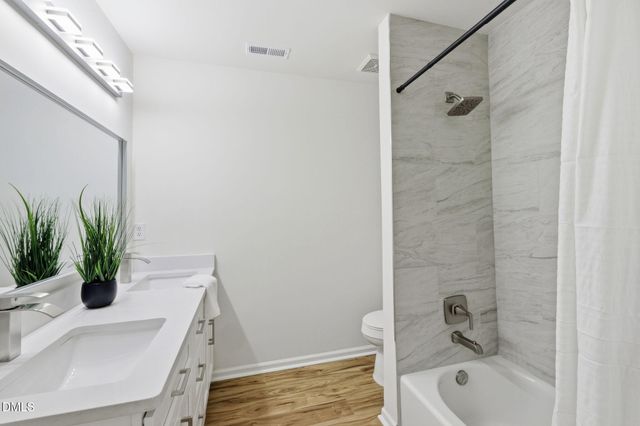 100 Riverbirch Point, Carrboro, NC 27510