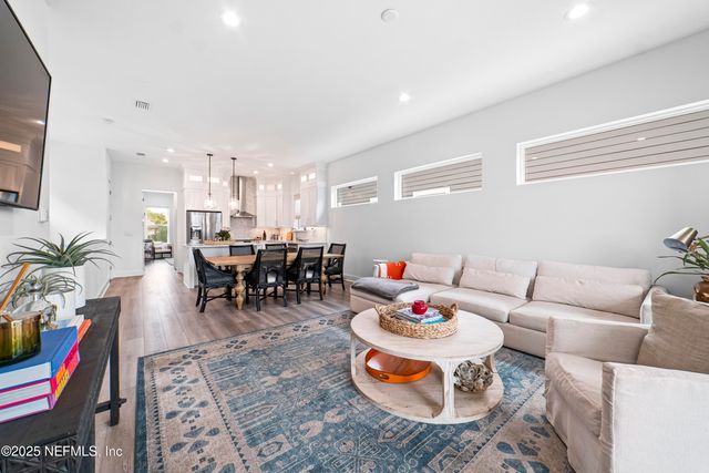 2107 GORDEN Avenue, Jacksonville Beach, FL 32250