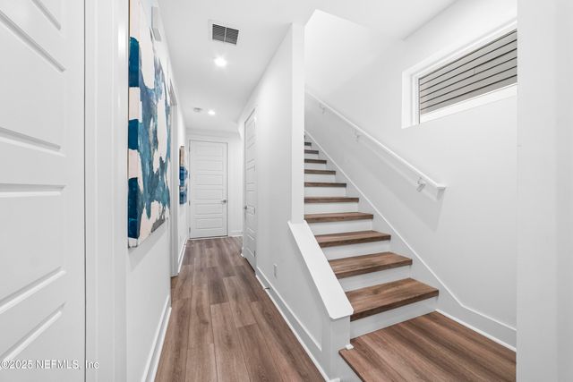 2107 GORDEN Avenue, Jacksonville Beach, FL 32250