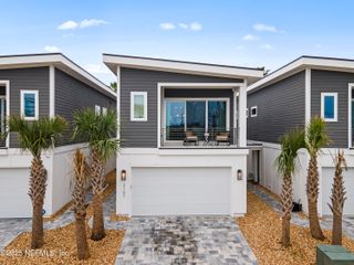 2107 GORDEN Avenue, Jacksonville Beach, FL 32250