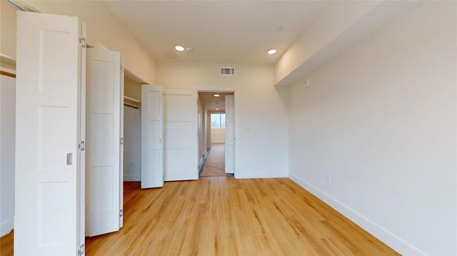 114 Delmar Street 406, Houston, TX 77011