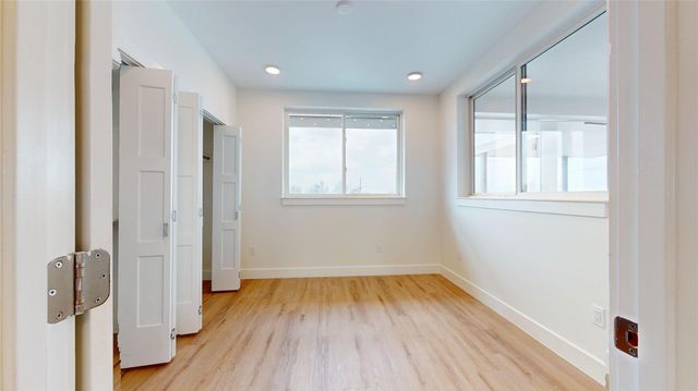 114 Delmar Street 406, Houston, TX 77011