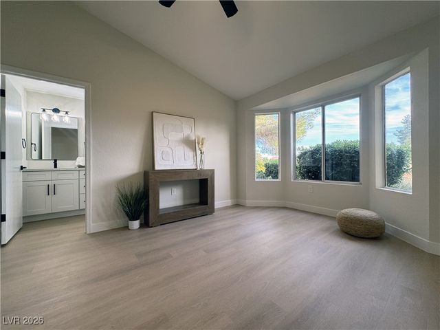 8925 Litchfield Avenue, Las Vegas, NV 89134