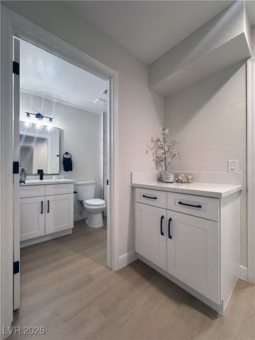 8925 Litchfield Avenue, Las Vegas, NV 89134