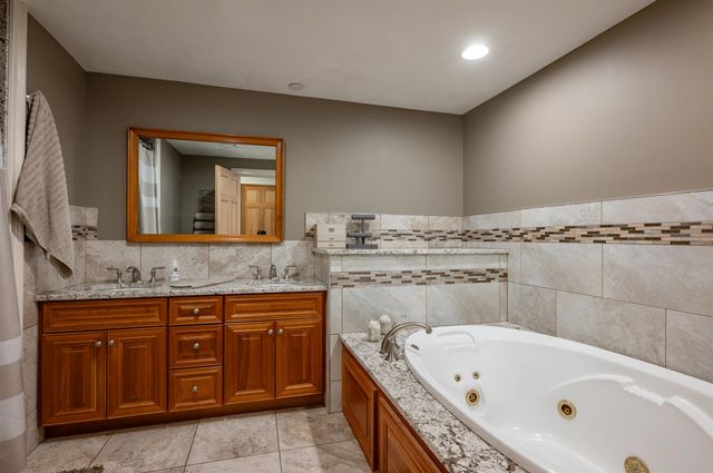 43 Academy Avenue, Atkinson, NH 03811