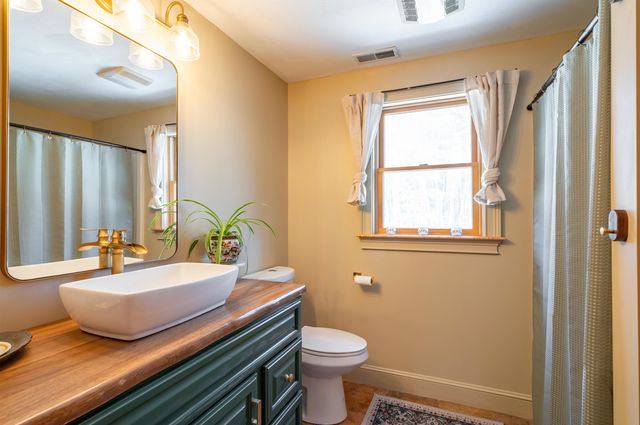 43 Academy Avenue, Atkinson, NH 03811