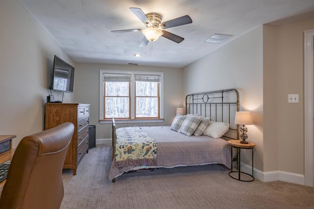 43 Academy Avenue, Atkinson, NH 03811