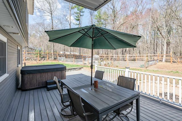 43 Academy Avenue, Atkinson, NH 03811