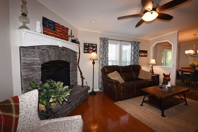 4402 Pheasant Ln, Middleboro, MA 02346