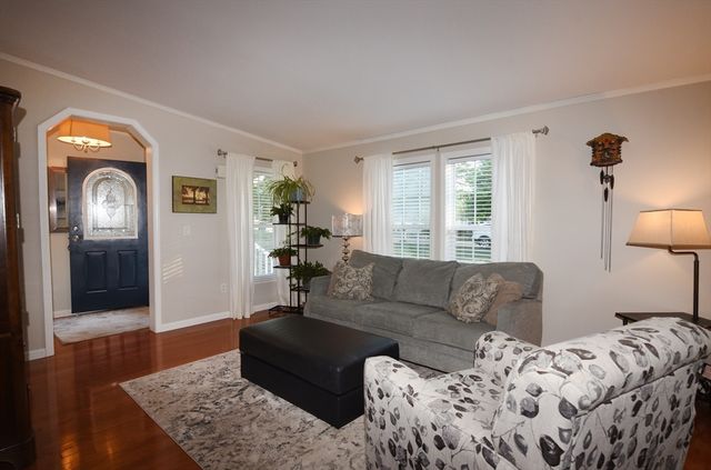 4402 Pheasant Ln, Middleboro, MA 02346