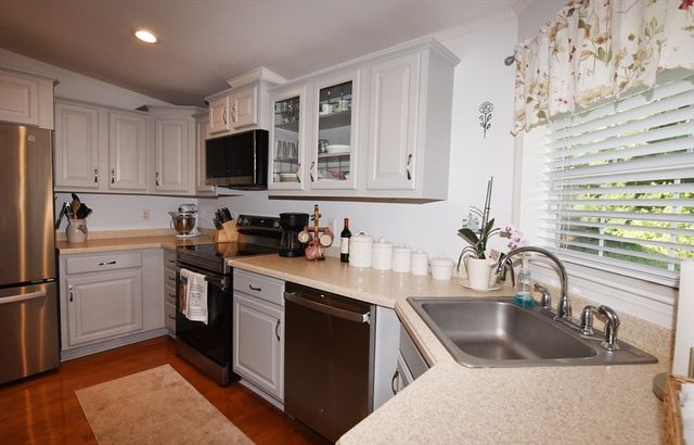 4402 Pheasant Ln, Middleboro, MA 02346